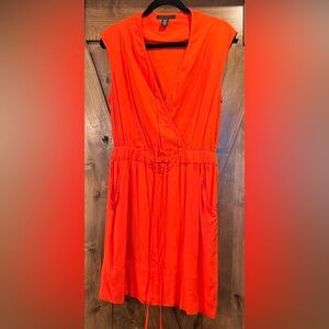 Elegant Sleeveless Dress with Pockets!